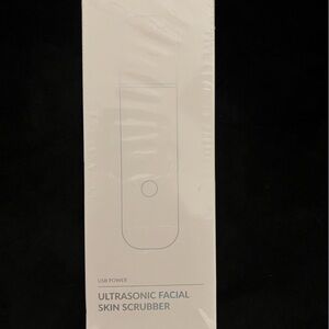 3/$15 Ultrasonic Facial Skin Scrubber - White